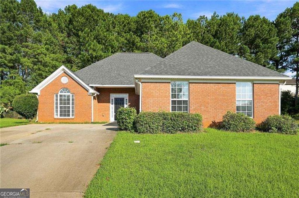 1335 Saint Isabella Court, Locust Grove, GA 30248