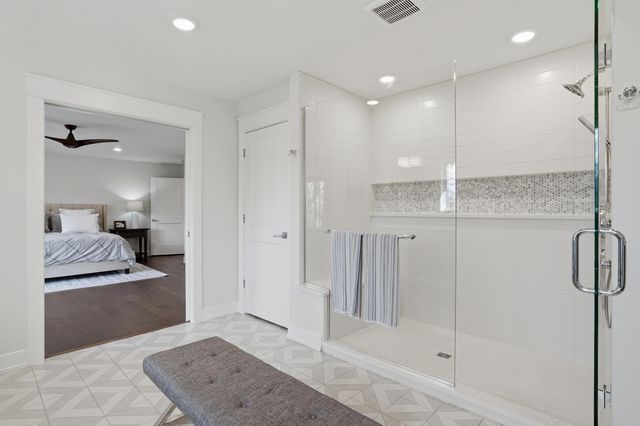 2111 ROCK QUARRY RD, Columbia, MO 65201