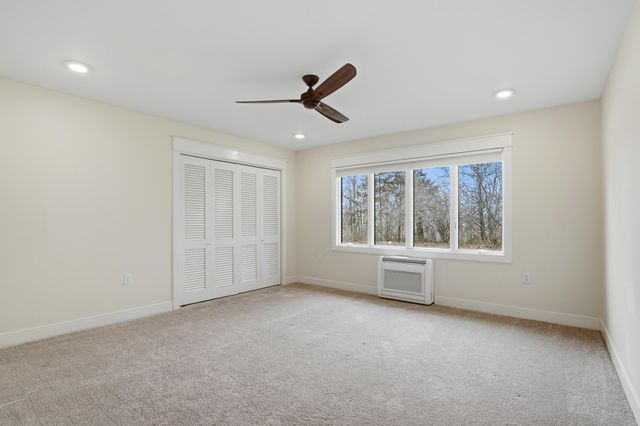 2111 ROCK QUARRY RD, Columbia, MO 65201