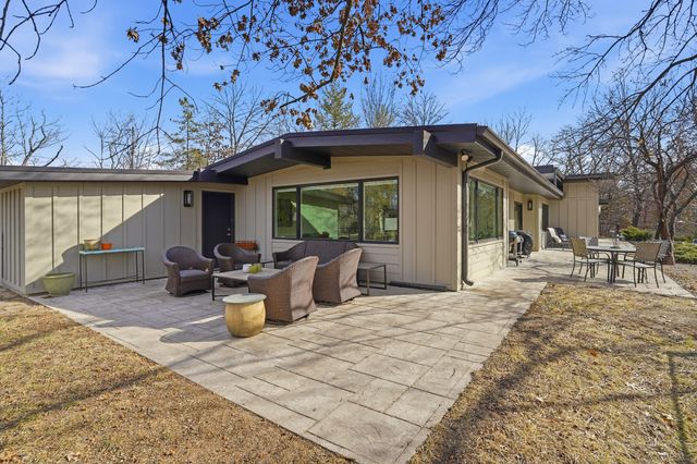 2111 ROCK QUARRY RD, Columbia, MO 65201