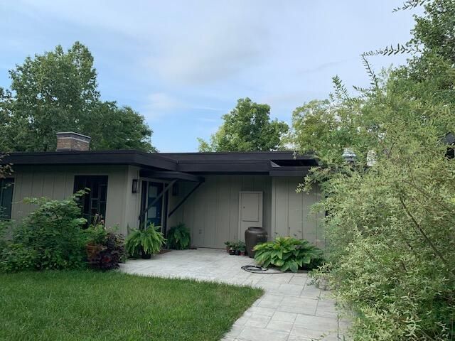 2111 ROCK QUARRY RD, Columbia, MO 65201