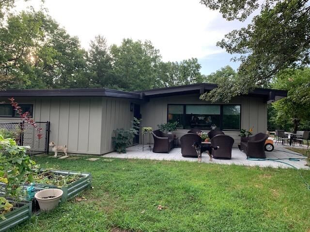 2111 ROCK QUARRY RD, Columbia, MO 65201