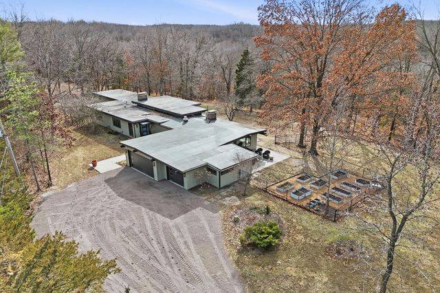 2111 ROCK QUARRY RD, Columbia, MO 65201