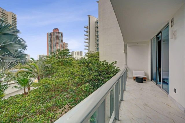 3300 NE 188th Street 210, Aventura, FL 33180