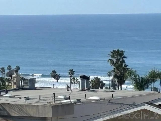 2044 Edinburg Avenue, Cardiff, CA 92007