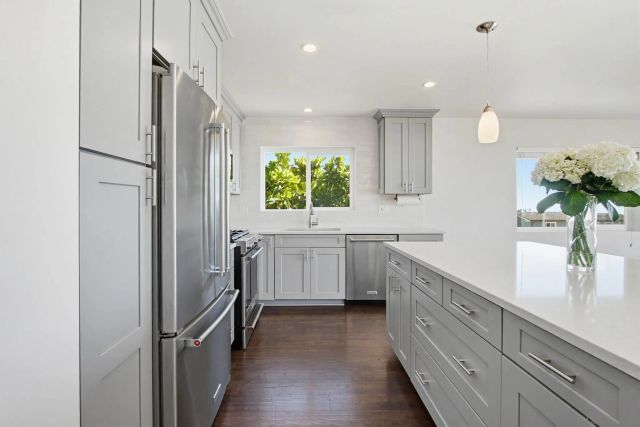 2044 Edinburg Avenue, Cardiff, CA 92007