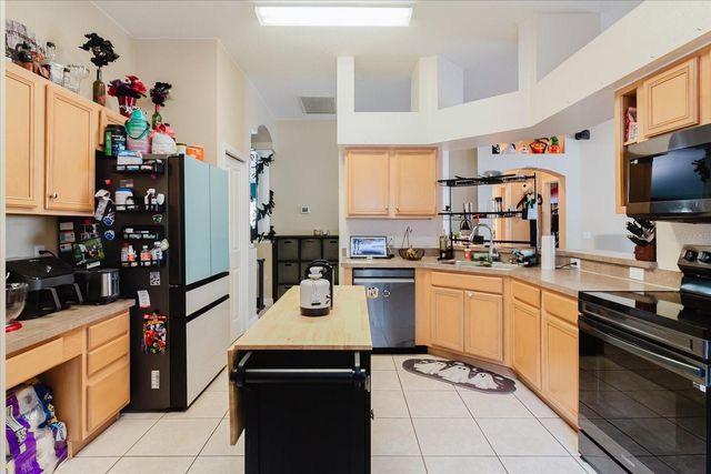9817 WHITE BARN WAY, Riverview, FL 33569