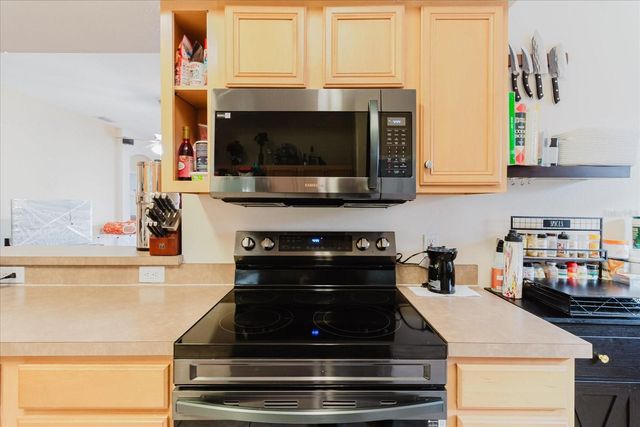 9817 WHITE BARN WAY, Riverview, FL 33569