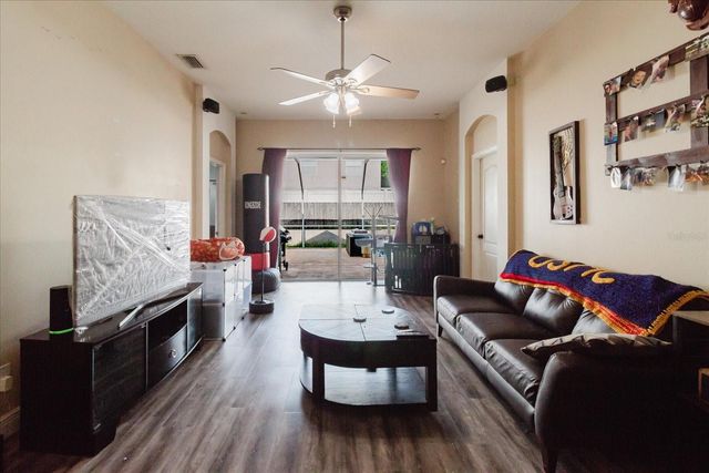 9817 WHITE BARN WAY, Riverview, FL 33569