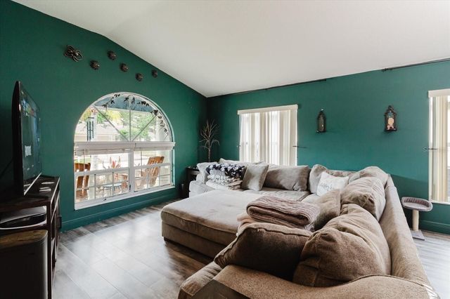 9817 WHITE BARN WAY, Riverview, FL 33569