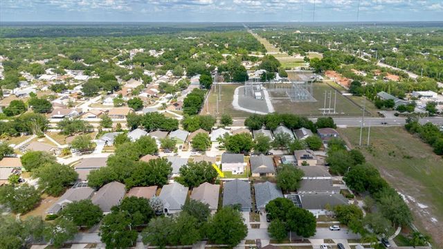 9817 WHITE BARN WAY, Riverview, FL 33569