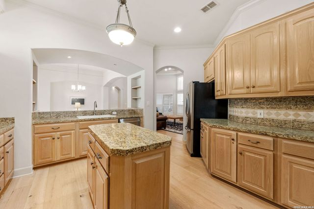 21 Worthsham Dr, San Antonio, TX 78257