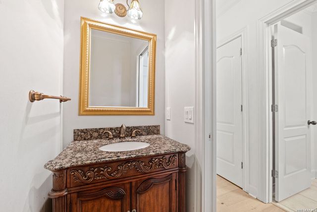 21 Worthsham Dr, San Antonio, TX 78257