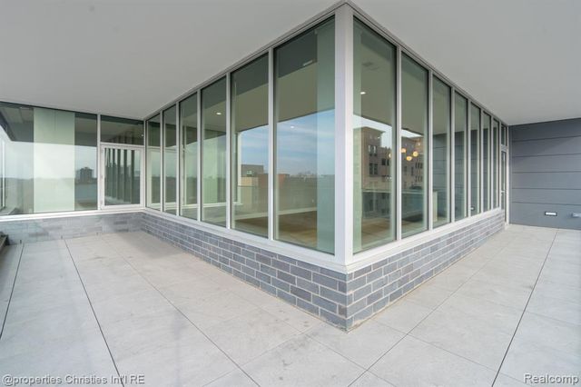 118 N Main Street 403, Royal Oak, MI 48067