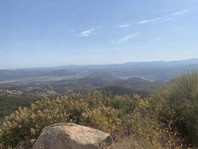 17484 Rockwood, Escondido, CA 92027