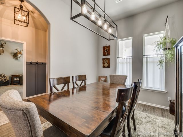 705 W 53rd Street, Sand Springs, OK 74063