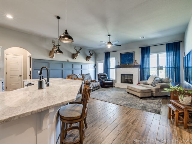 705 W 53rd Street, Sand Springs, OK 74063