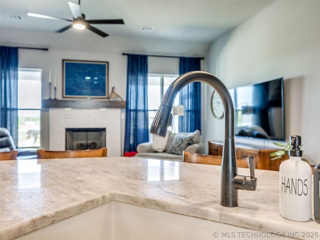 705 W 53rd Street, Sand Springs, OK 74063