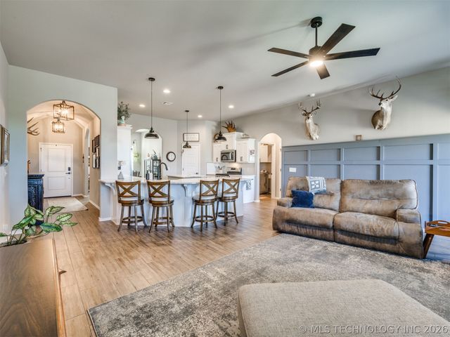 705 W 53rd Street, Sand Springs, OK 74063