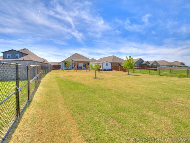 705 W 53rd Street, Sand Springs, OK 74063