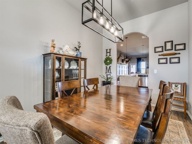 705 W 53rd Street, Sand Springs, OK 74063