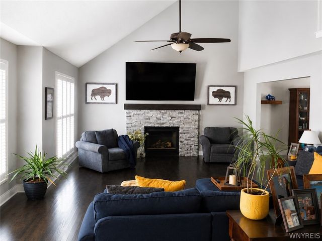 2645 Pinelake Drive, Wheatfield, NY 14304