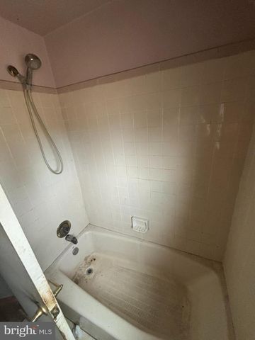 542 STANBRIDGE RD, Morton, PA 19070