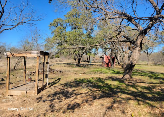 509 County Road 143, Bangs, TX 76823