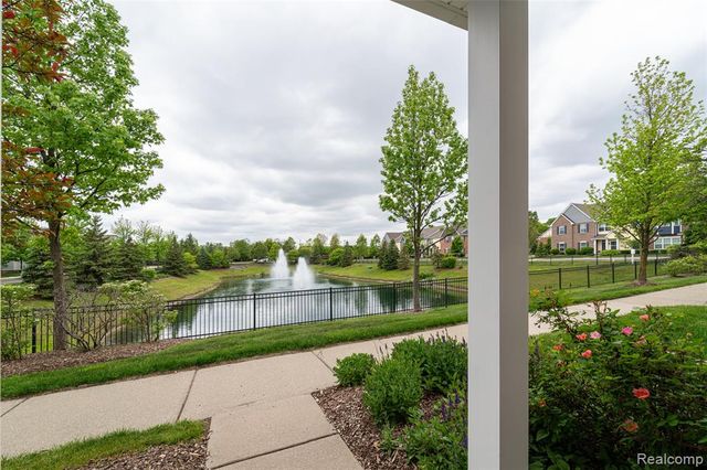 29987 Marigold Drive, Southfield, MI 48076