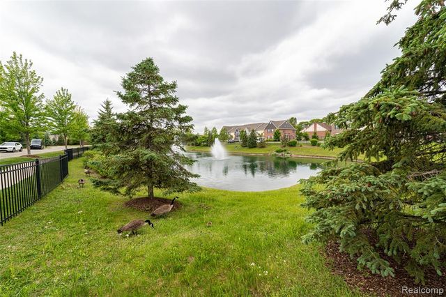 29987 Marigold Drive, Southfield, MI 48076