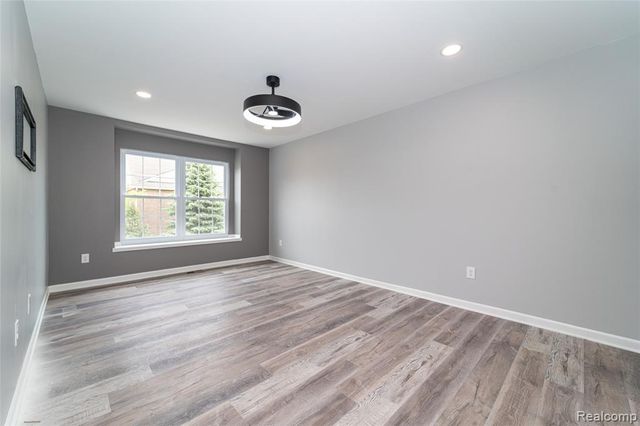 29987 Marigold Drive, Southfield, MI 48076