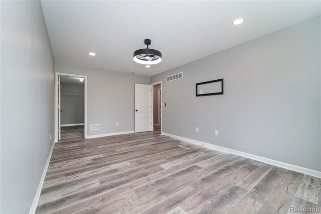 29987 Marigold Drive, Southfield, MI 48076