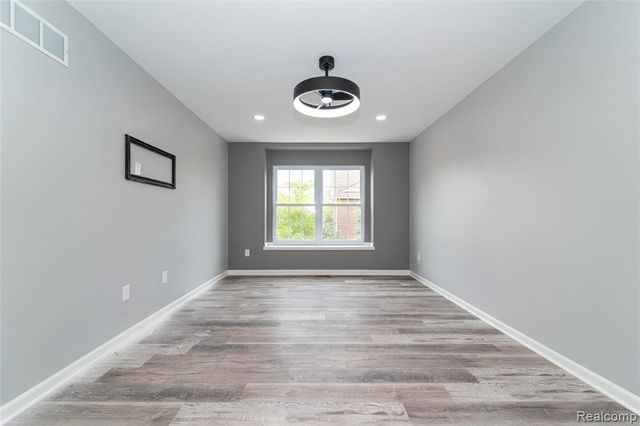 29987 Marigold Drive, Southfield, MI 48076