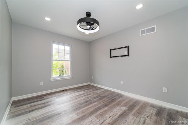 29987 Marigold Drive, Southfield, MI 48076