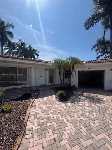 2404 NE 28th Ave /, Fort Lauderdale, FL 33305