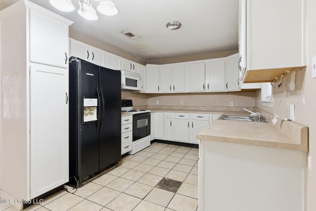 8304 Austeria Street, Moss Point, MS 39562