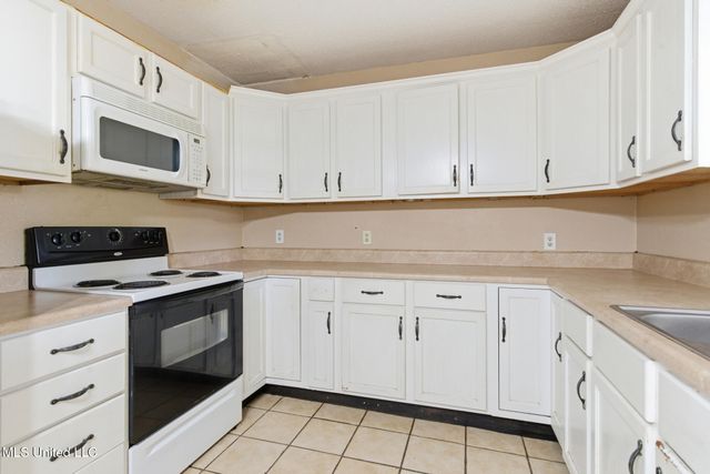 8304 Austeria Street, Moss Point, MS 39562