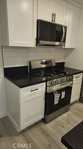 3219 Colorado, Santa Monica, CA 90404