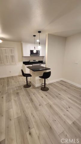 3219 Colorado, Santa Monica, CA 90404