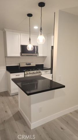 3219 Colorado, Santa Monica, CA 90404