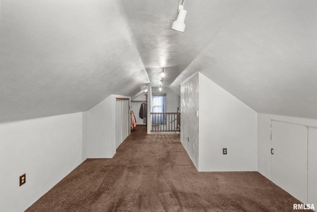 2022 43RD Street, Rock Island, IL 61201