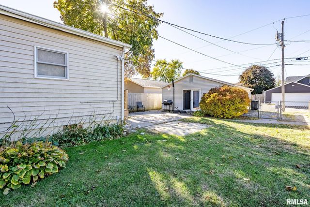 2022 43RD Street, Rock Island, IL 61201