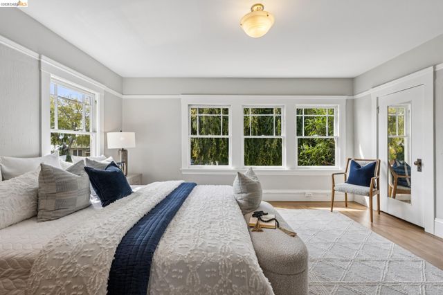 5552 Broadway, Oakland, CA 94618