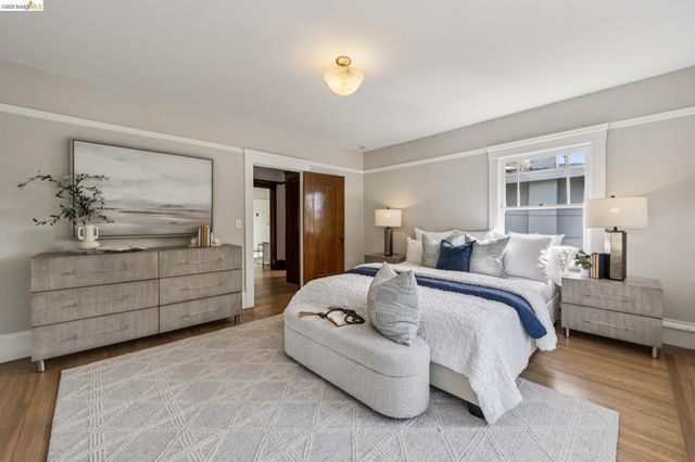 5552 Broadway, Oakland, CA 94618