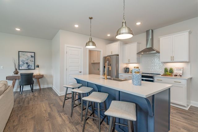 6411 Waymeet Dr, Spring Hill, TN 37174