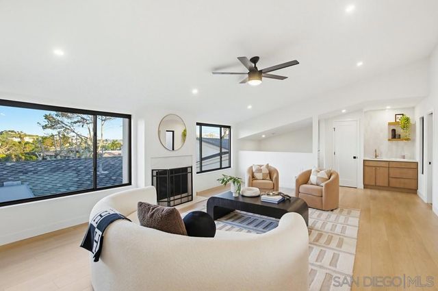 585 S Sierra Ave 27, Solana Beach, CA 92075