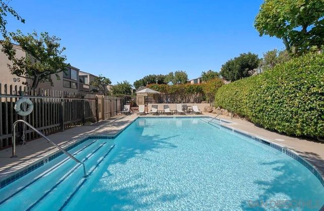 585 S Sierra Ave 27, Solana Beach, CA 92075