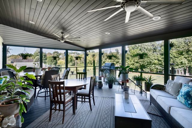 1629 Parkers Mill Road, Lexington, KY 40504