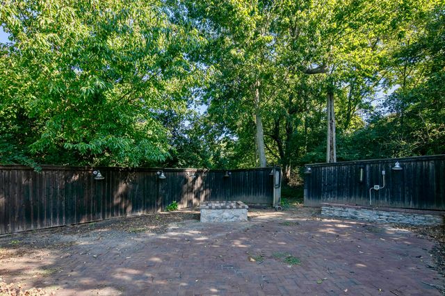 1629 Parkers Mill Road, Lexington, KY 40504