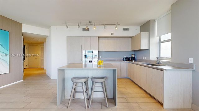 4010 S Ocean Drive T3802, Hollywood, FL 33019